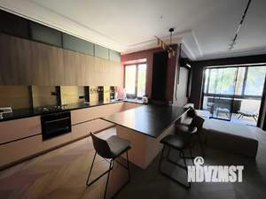 4-к квартира, вторичка, 140м2, 1/13 этаж