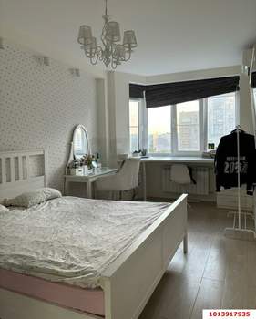 2-к квартира, вторичка, 73м2, 9/17 этаж