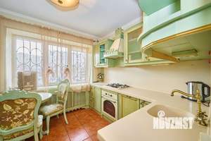 4-к квартира, вторичка, 110м2, 1/5 этаж