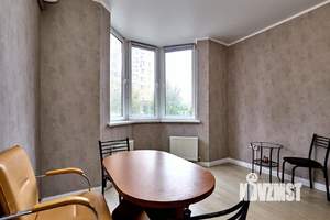 2-к квартира, вторичка, 65м2, 1/17 этаж