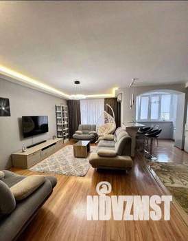 3-к квартира, вторичка, 76м2, 8/9 этаж