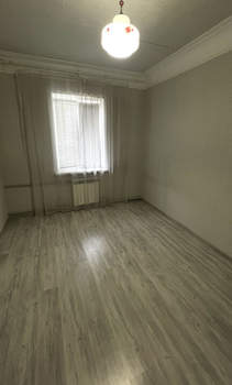 3-к квартира, вторичка, 60м2, 1/2 этаж