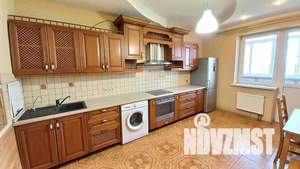 3-к квартира, вторичка, 100м2, 6/18 этаж