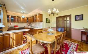 4-к квартира, вторичка, 130м2, 3/11 этаж