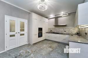 3-к квартира, вторичка, 182м2, 1/6 этаж