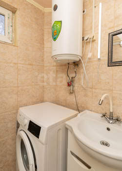 2-к квартира, вторичка, 38м2, 1/1 этаж