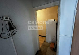 2-к квартира, вторичка, 44м2, 1/4 этаж