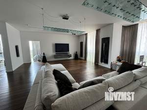 3-к квартира, вторичка, 140м2, 16/23 этаж