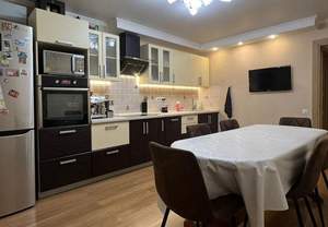 2-к квартира, вторичка, 75м2, 8/14 этаж