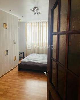 3-к квартира, вторичка, 100м2, 10/10 этаж