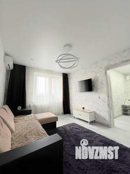 2-к квартира, вторичка, 59м2, 9/17 этаж