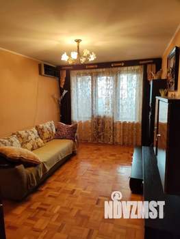 3-к квартира, вторичка, 58м2, 2/5 этаж