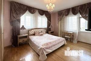 4-к квартира, вторичка, 163м2, 7/13 этаж