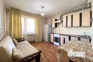 2-к квартира, вторичка, 65м2, 7/16 этаж