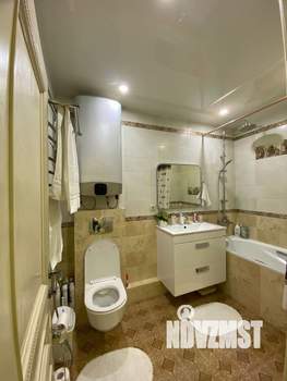 2-к квартира, вторичка, 64м2, 10/17 этаж