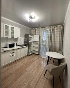 1-к квартира, вторичка, 37м2, 14/18 этаж