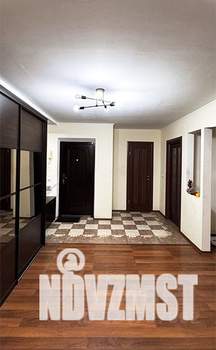 3-к квартира, вторичка, 110м2, 1/10 этаж