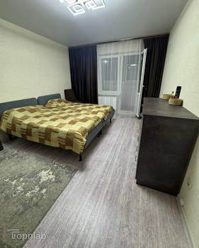 2-к квартира, вторичка, 81м2, 1/16 этаж