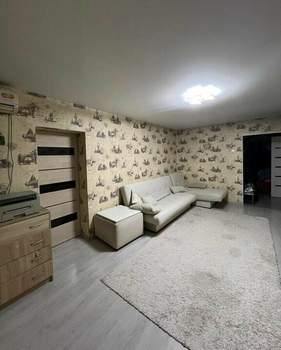 4-к квартира, вторичка, 75м2, 1/9 этаж