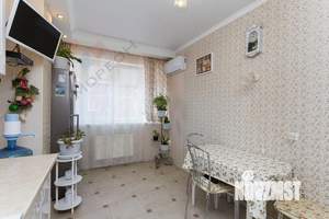 1-к квартира, вторичка, 42м2, 9/9 этаж