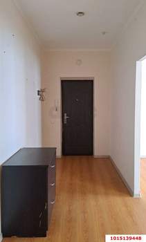 2-к квартира, вторичка, 70м2, 8/17 этаж