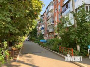 3-к квартира, вторичка, 54м2, 3/5 этаж
