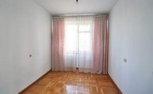 3-к квартира, вторичка, 49м2, 3/5 этаж