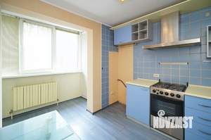 1-к квартира, вторичка, 50м2, 1/10 этаж