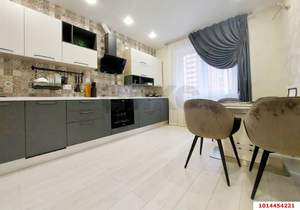 2-к квартира, вторичка, 61м2, 2/18 этаж