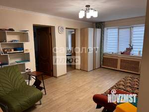 3-к квартира, вторичка, 50м2, -1/3 этаж