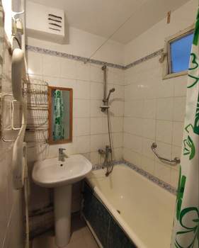 3-к квартира, вторичка, 59м2, 1/5 этаж