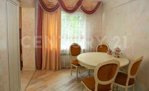 2-к квартира, вторичка, 63м2, 1/5 этаж