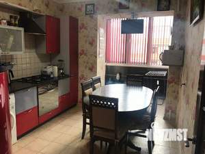 3-к квартира, вторичка, 100м2, 10/11 этаж