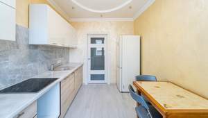 2-к квартира, вторичка, 62м2, 7/17 этаж