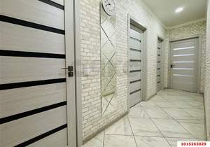 2-к квартира, вторичка, 63м2, 1/17 этаж