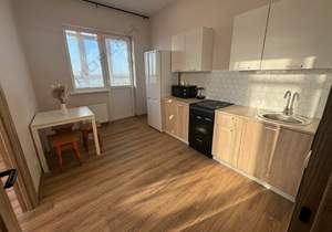 3-к квартира, вторичка, 56м2, 23/24 этаж
