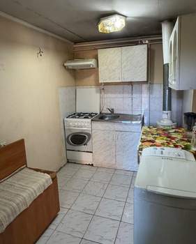 2-к квартира, вторичка, 37м2, 1/1 этаж