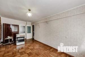 2-к квартира, вторичка, 45м2, 1/5 этаж