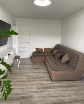 2-к квартира, вторичка, 50м2, 5/5 этаж