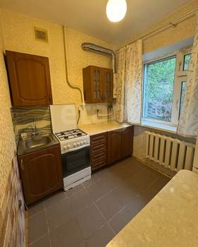 2-к квартира, вторичка, 39м2, 1/5 этаж