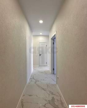 2-к квартира, вторичка, 60м2, 1/3 этаж