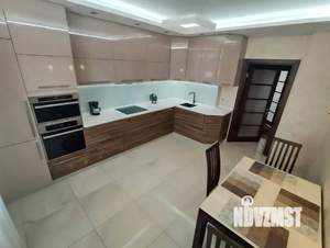 2-к квартира, вторичка, 61м2, 8/16 этаж