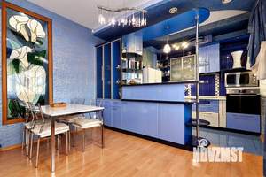 3-к квартира, вторичка, 131м2, 1/10 этаж