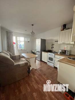 2-к квартира, вторичка, 61м2, 9/16 этаж