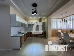 3-к квартира, вторичка, 125м2, 20/23 этаж