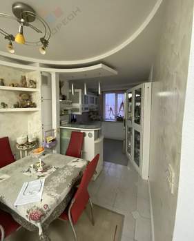 3-к квартира, вторичка, 82м2, 10/16 этаж