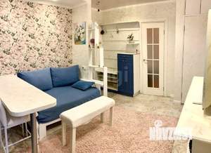 2-к квартира, вторичка, 40м2, 1/4 этаж