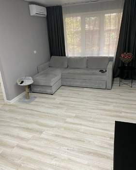 2-к квартира, вторичка, 45м2, 1/5 этаж