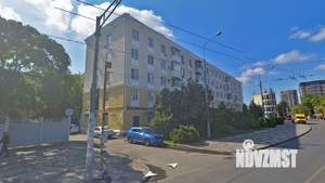 Студия квартира, вторичка, 76м2, 1/5 этаж