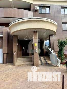 4-к квартира, вторичка, 188м2, 18/18 этаж